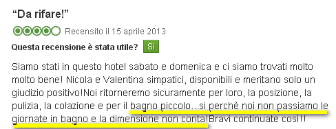 Recensione positiva di un hotel, menzionando un bagno piccolo ma pulito e la gentilezza del personale.
