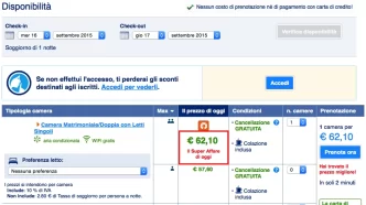 Schermata di disponibilità delle camere su Booking.com con opzioni di prezzo e condizioni di cancellazione.