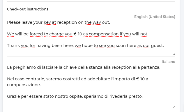 Istruzioni di check-out in inglese e italiano con richiesta di lasciare la chiave e avviso di addebito di €10.
