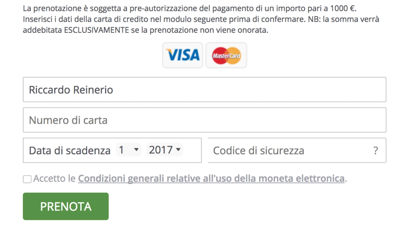 Modulo di prenotazione con pre-autorizzazione del pagamento, inclusi dettagli della carta di credito.